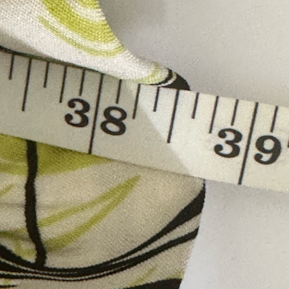 Ronni Nicole sz 8 dress sheath style in an abstract print lime, black, & white - Picture 5 of 13